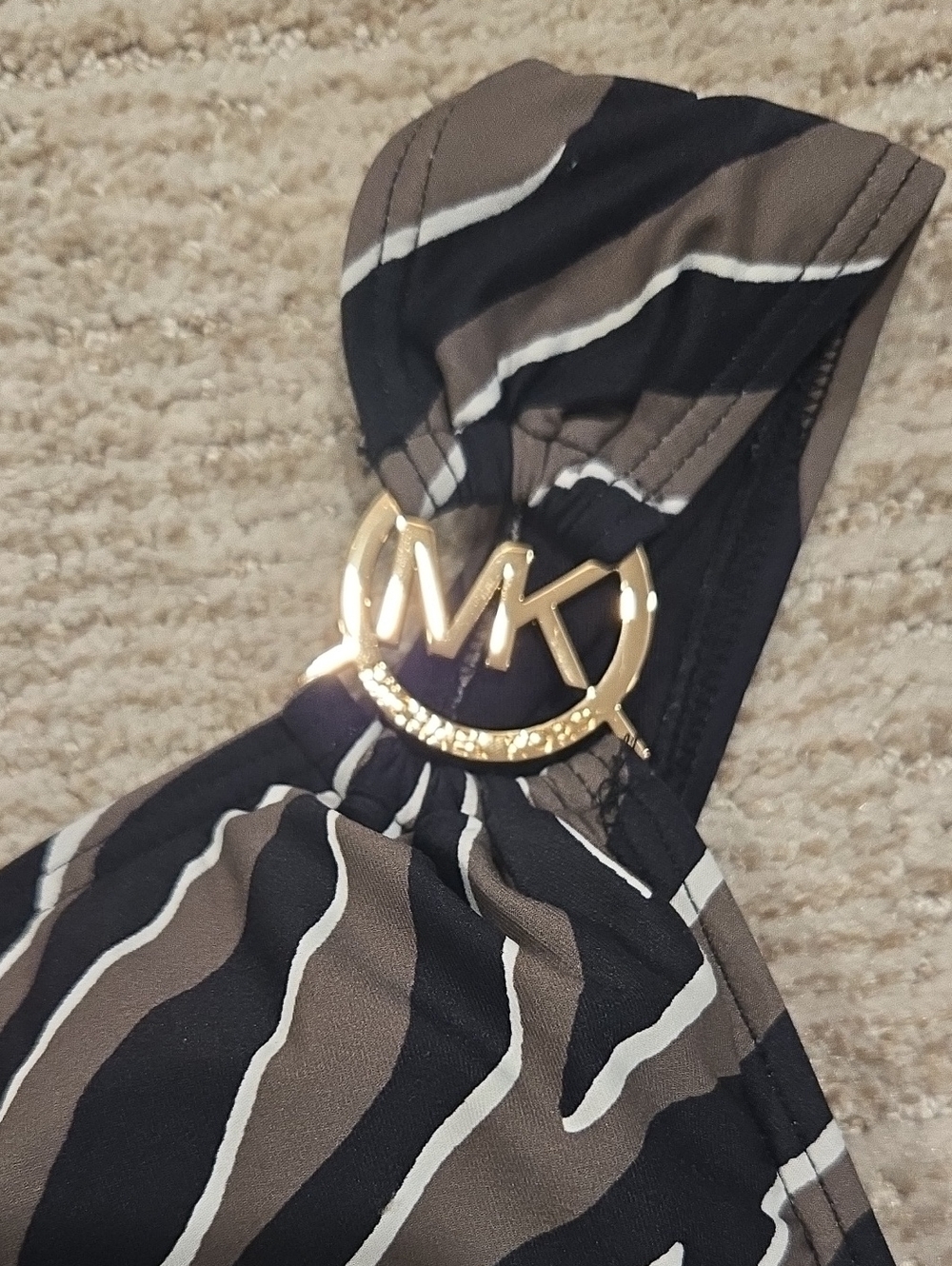 Michael Kors One Piece Bathung Suit. - Picture 2 of 4